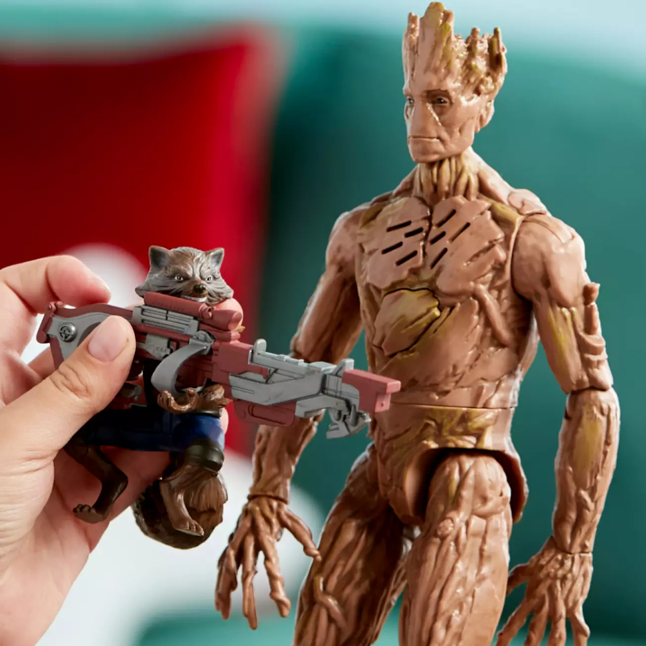 Disney Rocket a Groot mluvící akční figurka 