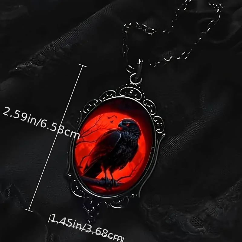 Gotický náhrdelník s havranem