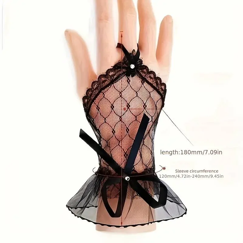 elegantní rukavičky z jemné krajky bílé