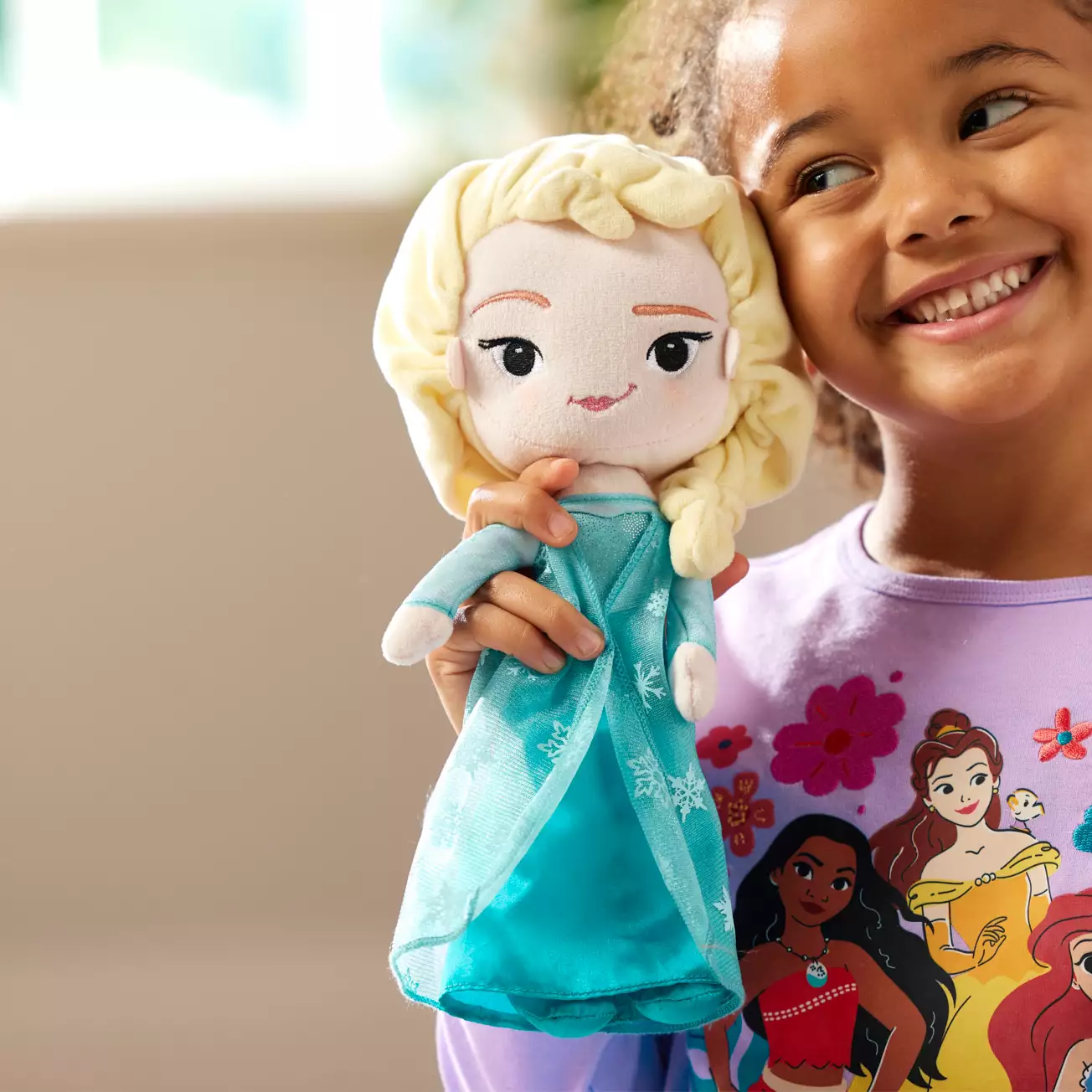 Frozen  plyšová Elsa 32cm