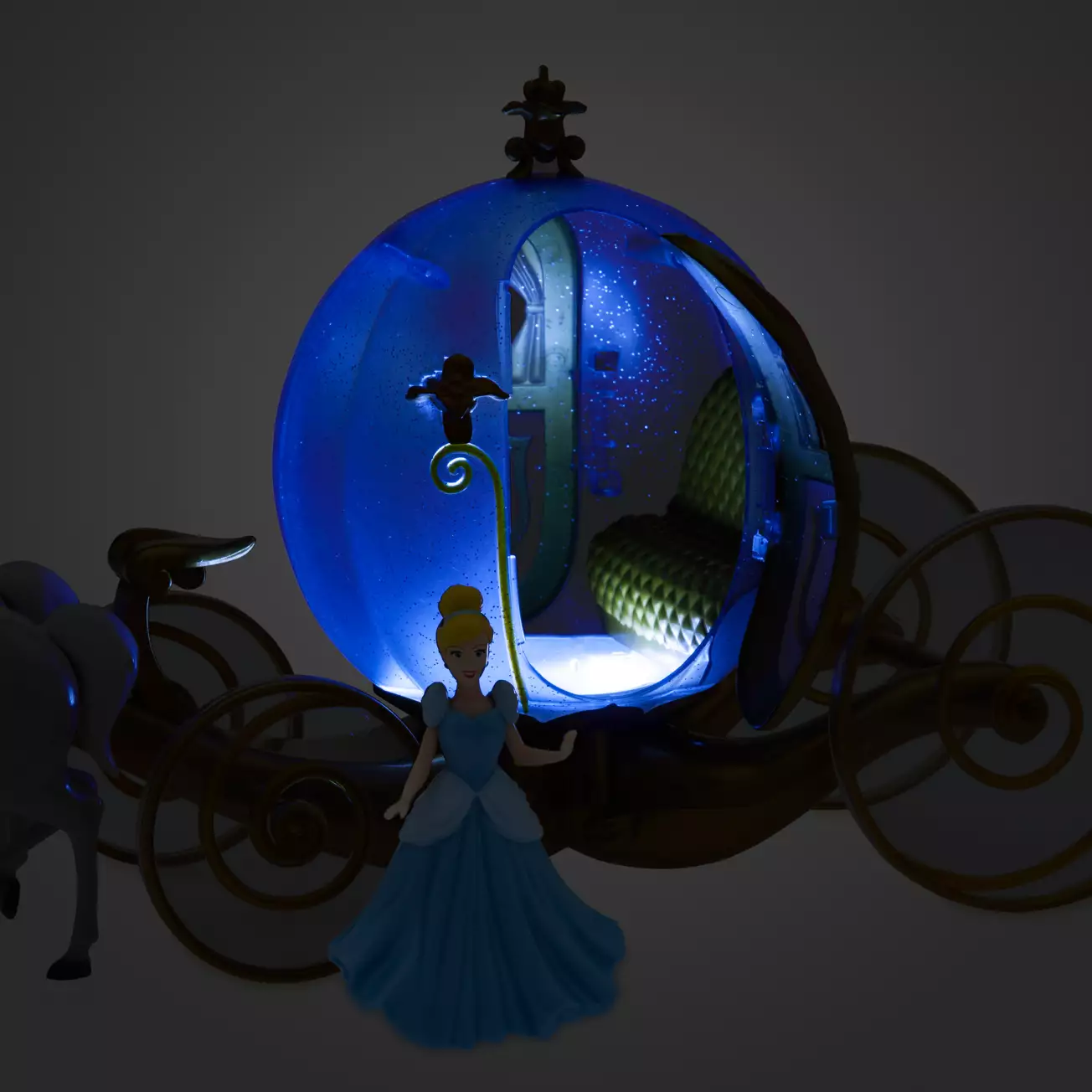 Disney: Popelka a kočár s koňmi