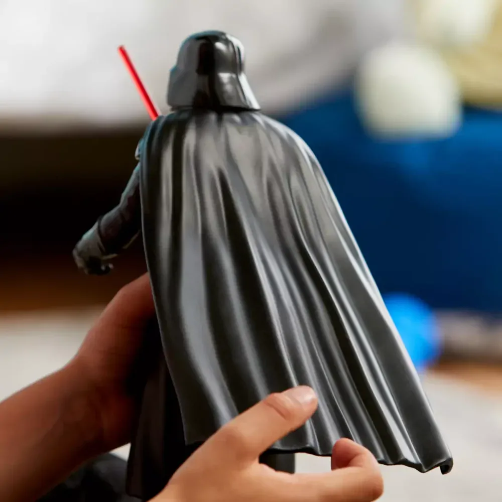 Star Wars Darth Vader akční figurka se světlem a zvukem