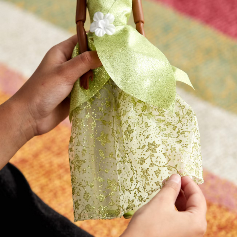 Disney panenka Tiana s hřebenem