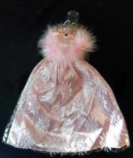 Šaty pro panenku Barbie s labutěnkou