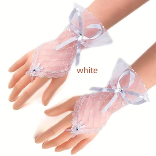 elegantní rukavičky z jemné krajky bílé