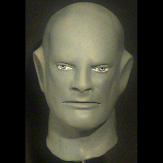 Fantomas prémiová celohlavová latexová maska