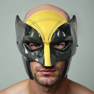 MARVEL Wolverine  černo-žlutá plastová maska
