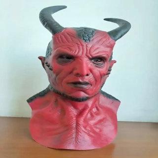 latexová maska čert Barnabáš