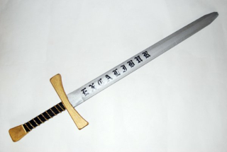Meč Excalibur - pravý dřevěný meč - černá